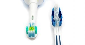 electric-vs-manual-toothbrush